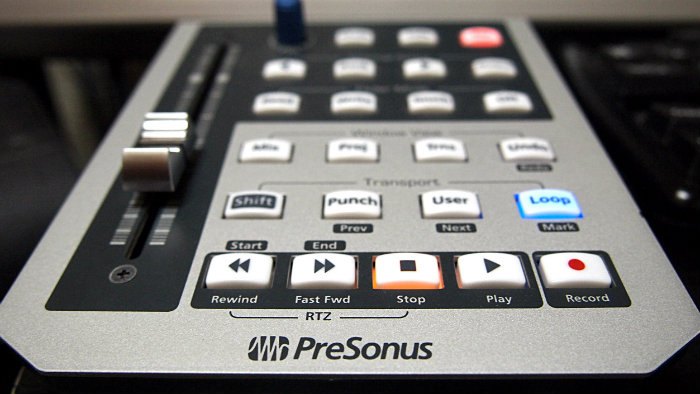 faderport700