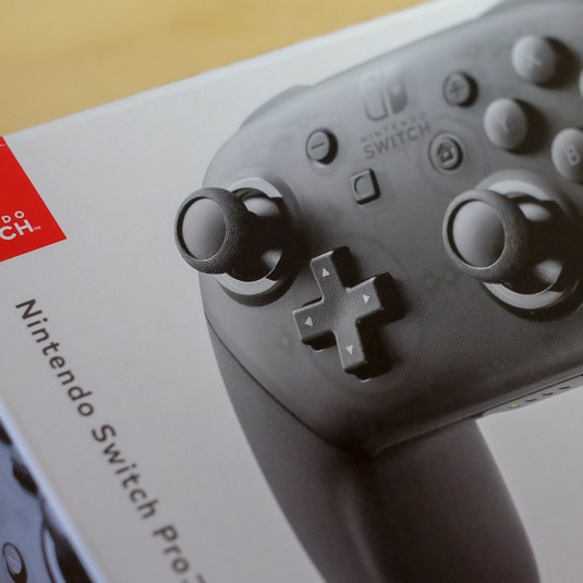 白い粉の噂は嘘 Nintendo Switchのプロコントローラーを３回壊してわかったこと